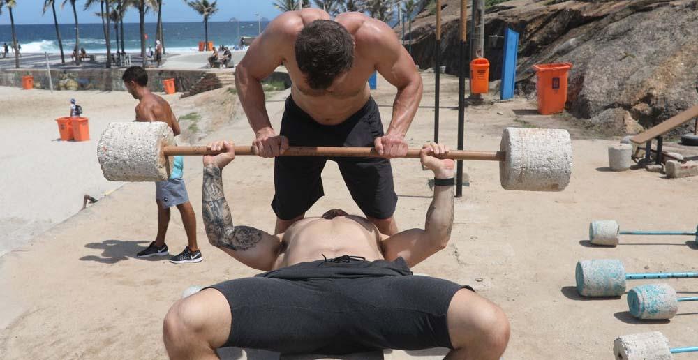 Trening v pasjih dnevih
